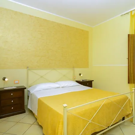 Ambrosia Apart Otel *